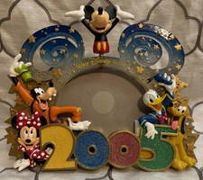 Disney Theme Parks Walt Disney World 2005 Photo Frame 4" X 6" Mickey Goofy
