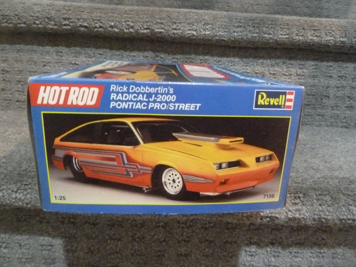 Revell Radical J-2000 Pontiac Rick Dobbertin Hot Rod Model Kit