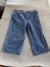 LL Bean Womans Blue Jeans Capri 16 PET Cotton Minimalist Basic Casual Leisure