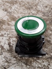 Bouton poussoir vert Eaton