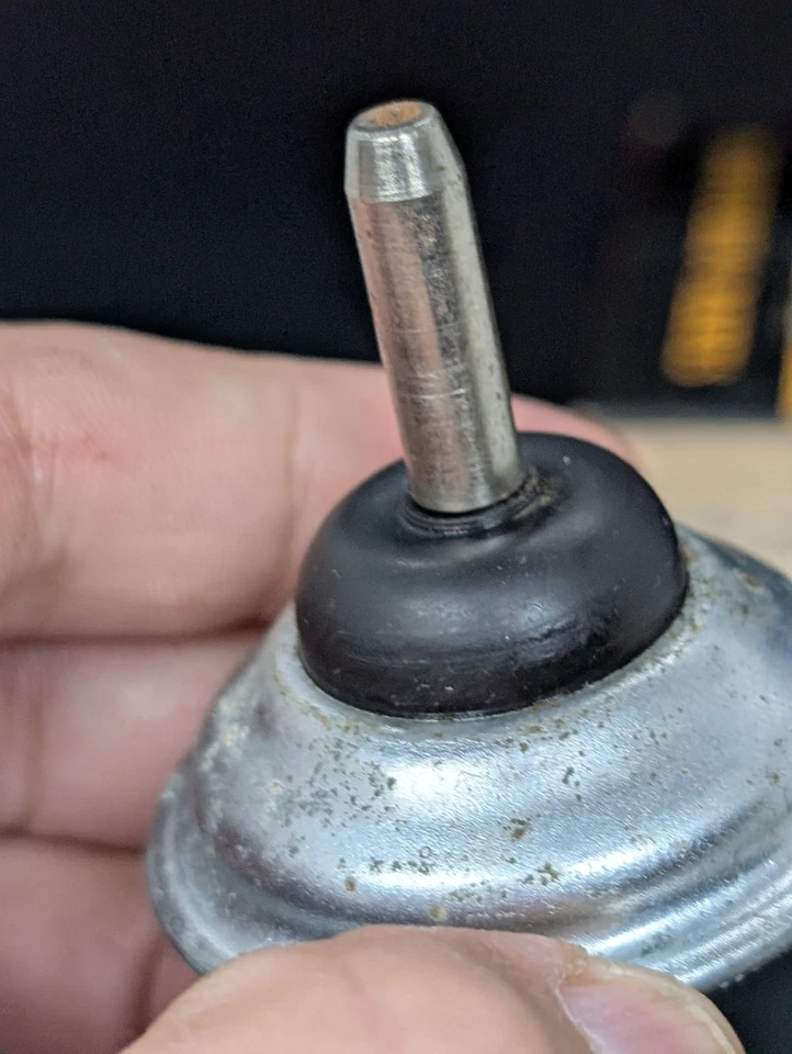 Carburador de 6 cilindros NORS 1962 1963 BUICK SPECIAL DASHPOT 1352213 Foto 4 de 4