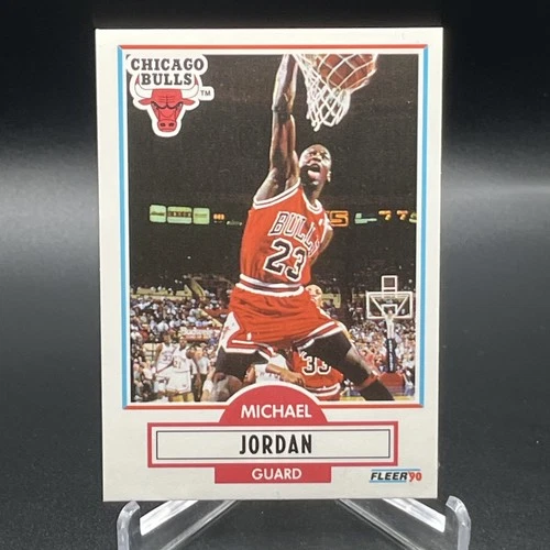 1990-91 Fleer - Michael Jordan #26 Black Line Above Biographical Information