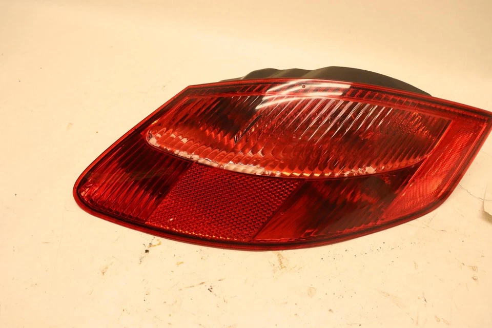 2005-2008 PORSCHE BOXSTER REAR RIGHT PASSENGER SIDE TAIL LIGHT BRAKE LAMP OEM - Image 2 of 4