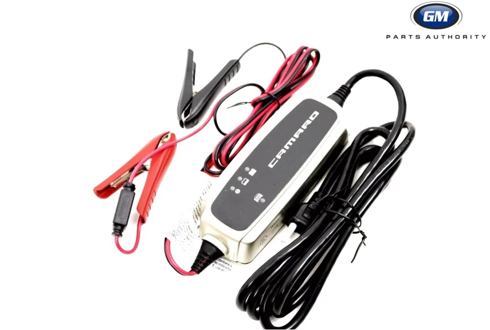 Cargador de batería Chevrolet Camaro 2010-2024 110 voltios 84928306 con logotipo Camaro OEM Foto 2 de 4