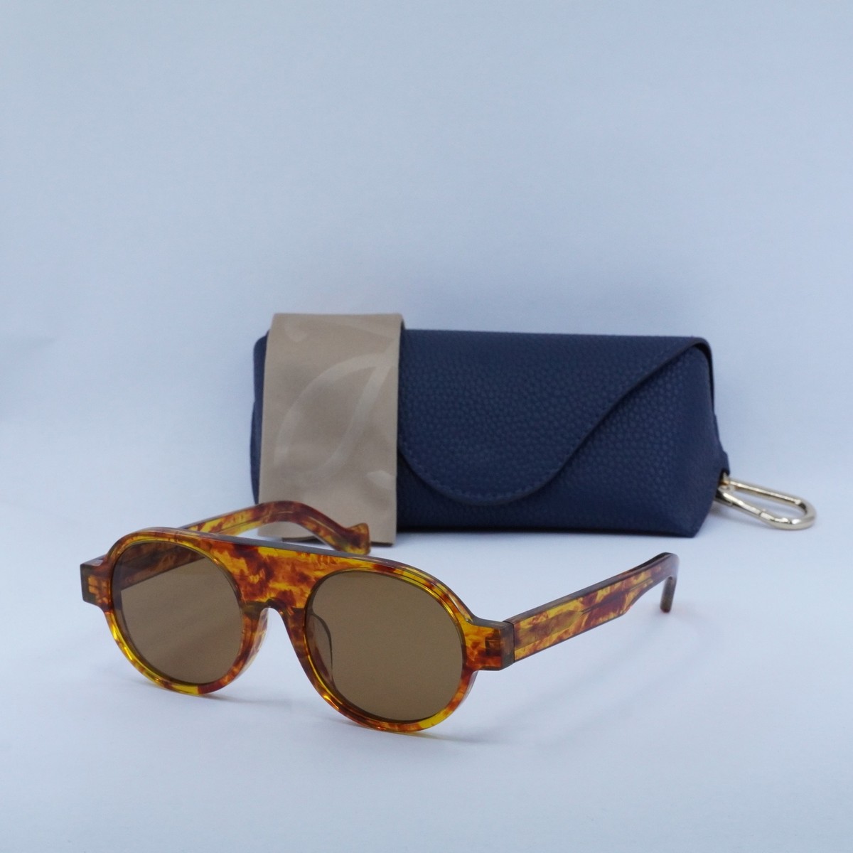 Loewe Amber Sunglasses Sunglasses Loewe Yellow in Other - 32066959 main image 3