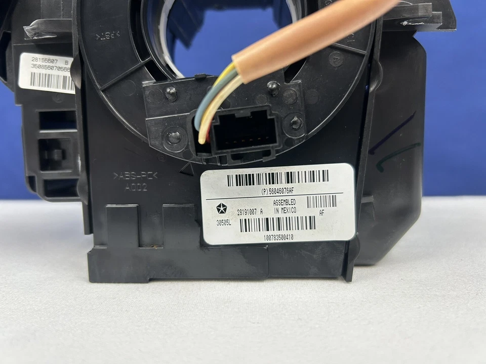 Dodge Ram 1500 2009-12 interruptor de señal de giro y sensor de ángulo de resorte de reloj 56046076AF Foto 2 de 4