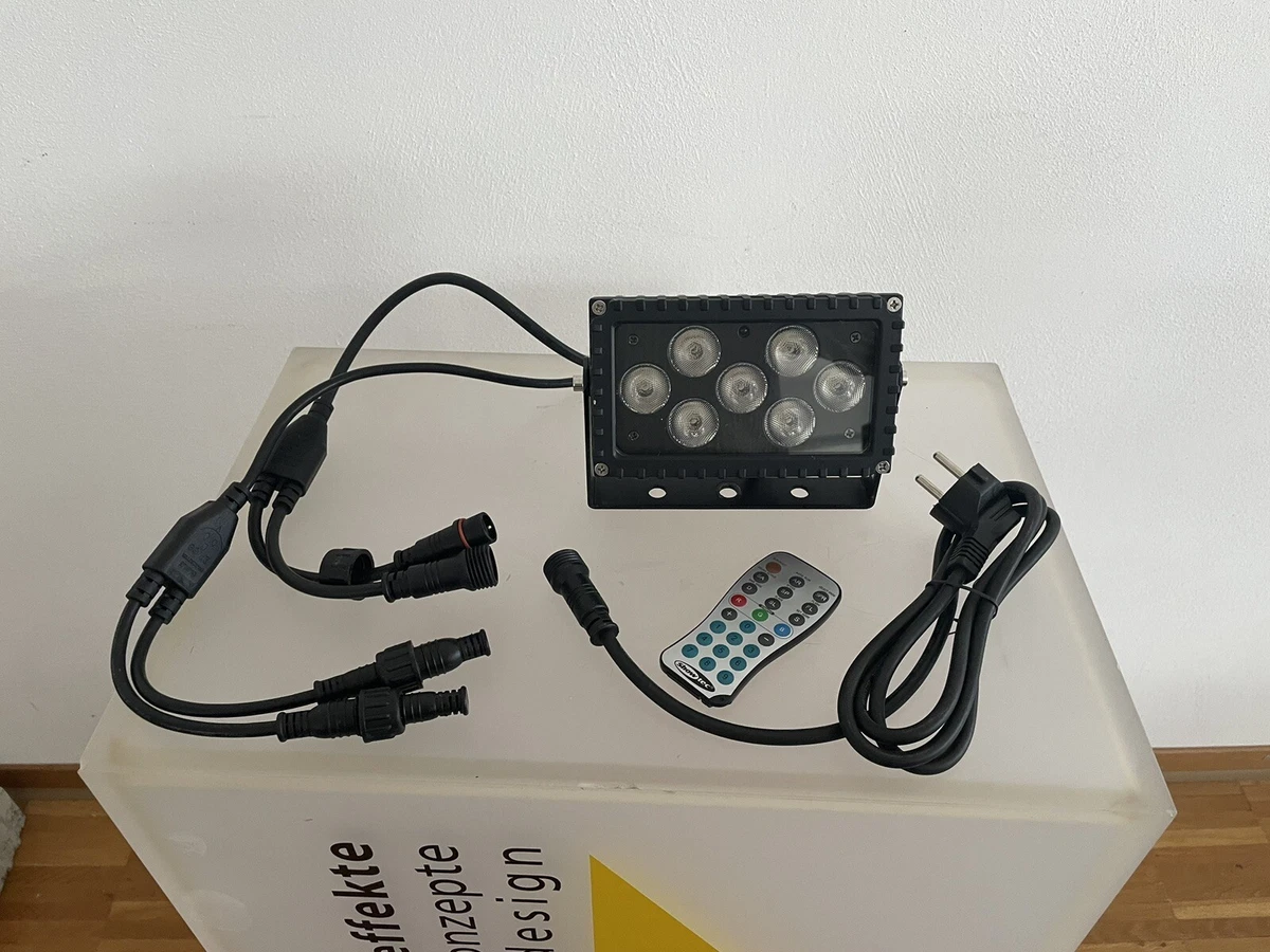 4er SET Showtec Cameleon 7RGB LED Outdoor Fluter, RGB, 7x3W mit Fernbedienung