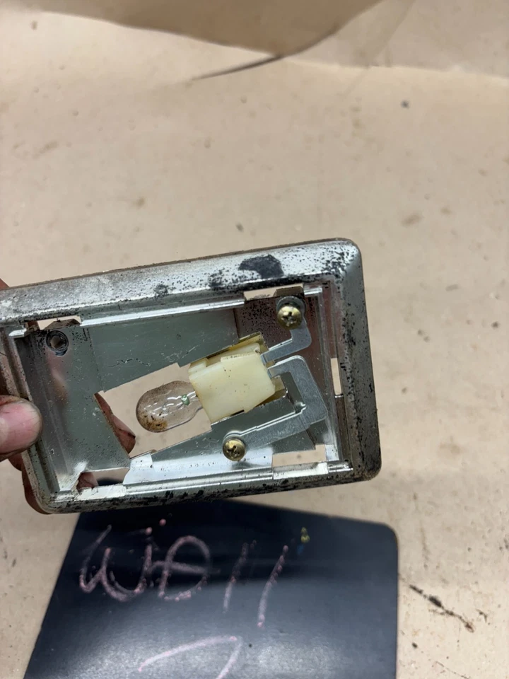 Mustang Capri Ranger F150 1979-93 cúpula interior luz cortesía cromo base original Foto 2 de 4