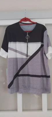 TSHIRT TAILLE 3 XL NEUF - Photo 1/2