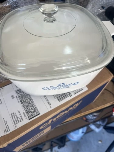 Vintage Corning Blue Cornflower A-2 1/2-B Casserole  With Pyrex Lid 2 1/2 qt