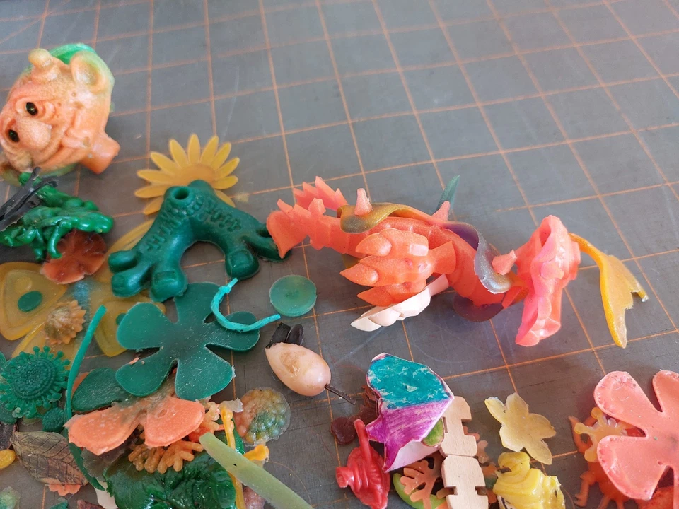 Mattel Thingmaker Creeple People Pencil Toppers LOT Assorted Flowers Bugs Parts - Image 3 of 4