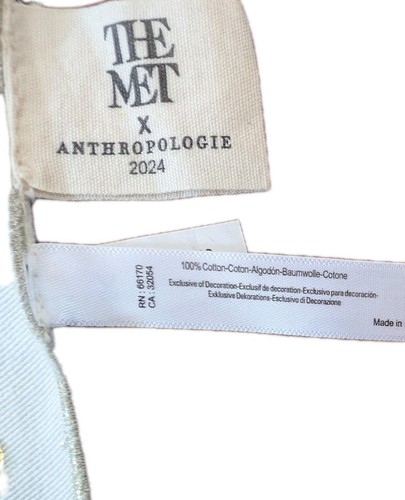 ANTHROPOLOGIE X The Met Cotton Dinner Napkin Orchids Metallic Gold 18" x 18" NEW - Picture 2 of 7