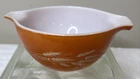 VTG Orange PYREX  1 Pint Autumn Harvest Wheat Cinderella Mixing Bowl USA Nice
