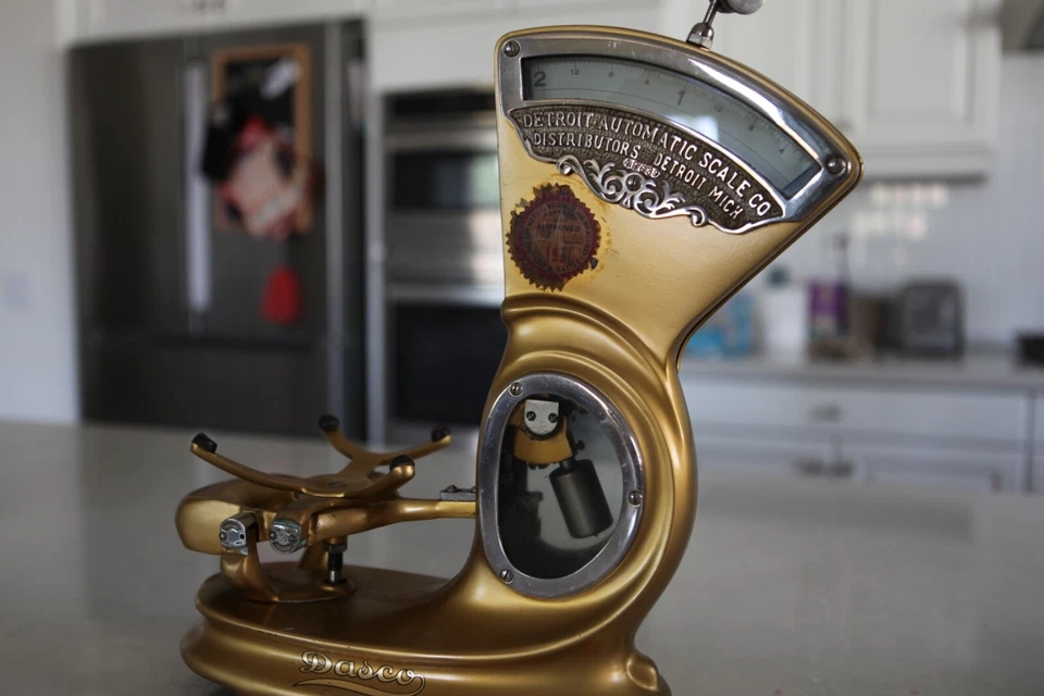 Stimpson Detroit Model No. 40, 2 Pound Candy Scale Leaner circa 1931 - Image 2 of 4