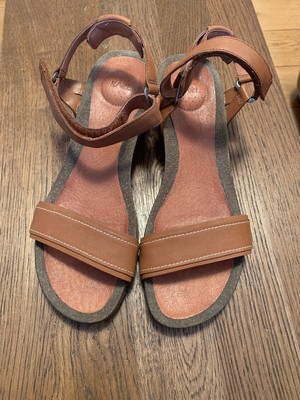 teva ysidro stitch wedge