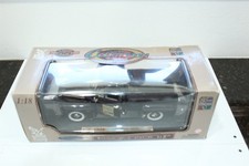 Ford 1:18 1948 Vehicle Year Vintage Manufacture Diecast Cars