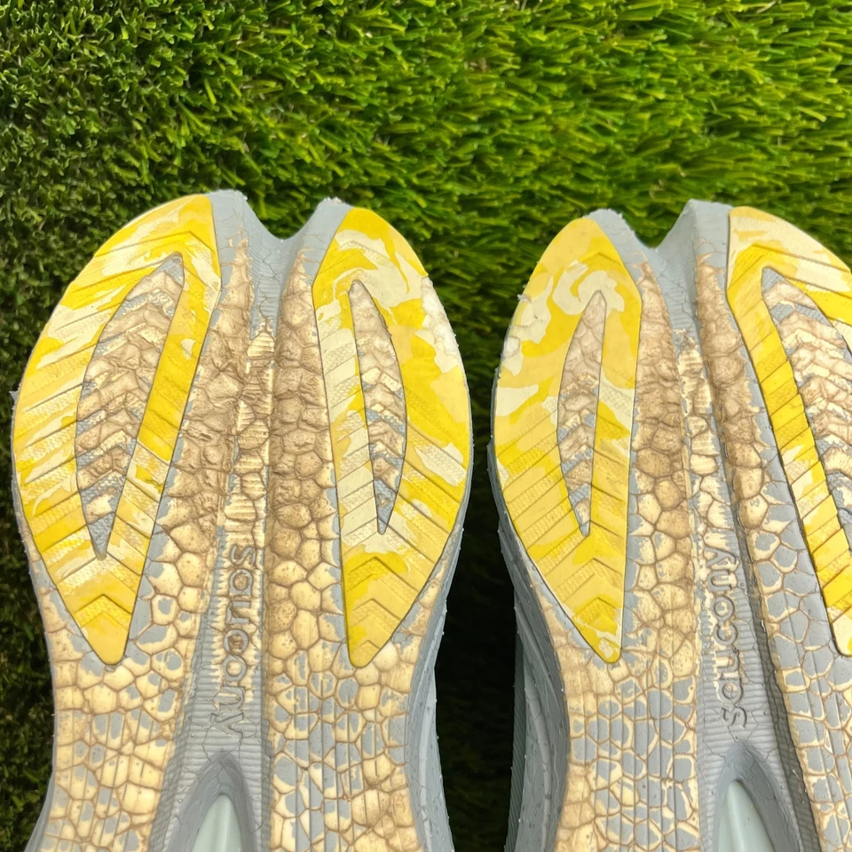 Zapatillas deportivas Saucony Endorphin Speed 4 para mujer talla 8,5 verde blanco Foto 2 de 4