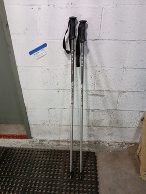 Leki  Equipe SC Aluminum Poles Adult Men's 130 cm Black Silver Very Good Pre Own