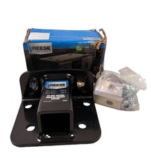 Reese Towpower 81378 Step Bumper Receiver Hitch 3500 Lbs Open Box Reese Towpower 81378 Step Bumper Receiver Hitch 3500 Lbs Open Box