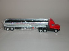 1998 AMERICAN TOY TANKER TRUCK 6th IN SERIES CHINA MINT IN BOX