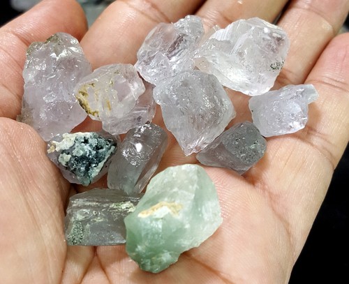 Pietra preziosa curativa grezza cristallo naturale apatite 743 g - Foto 11 di 20