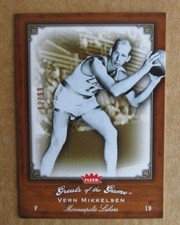 2005-06 FLEER GREATS OF THE GAME BASKETBALL VERN MIKKELSEN LAKERS GOLD 82/99