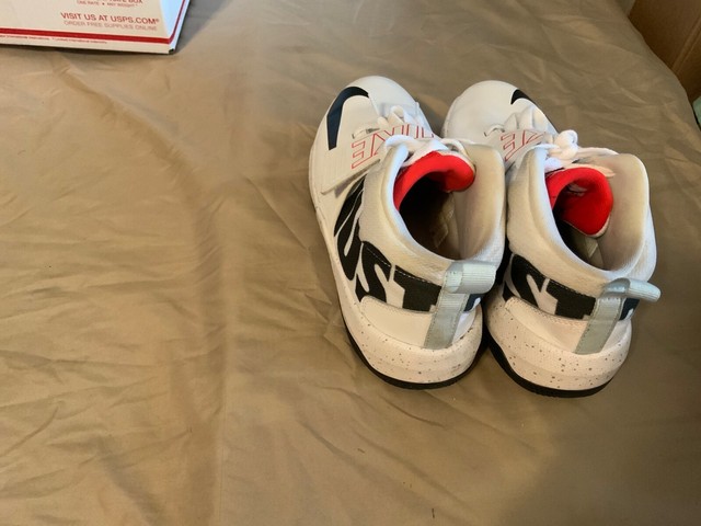 Nike Team Hustle D8 Just Do It SNEAKERS Hd3 White Aq9977-100 Size 4y for sale online | eBay