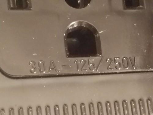 NEW IN BOX Leviton 061-55054 30A 125/250V 3-Pole 4-Wire Grounding Power Outlet - Picture 5 of 9