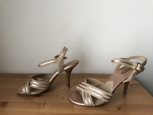 Michael Kors Rose gold leather Sandals 