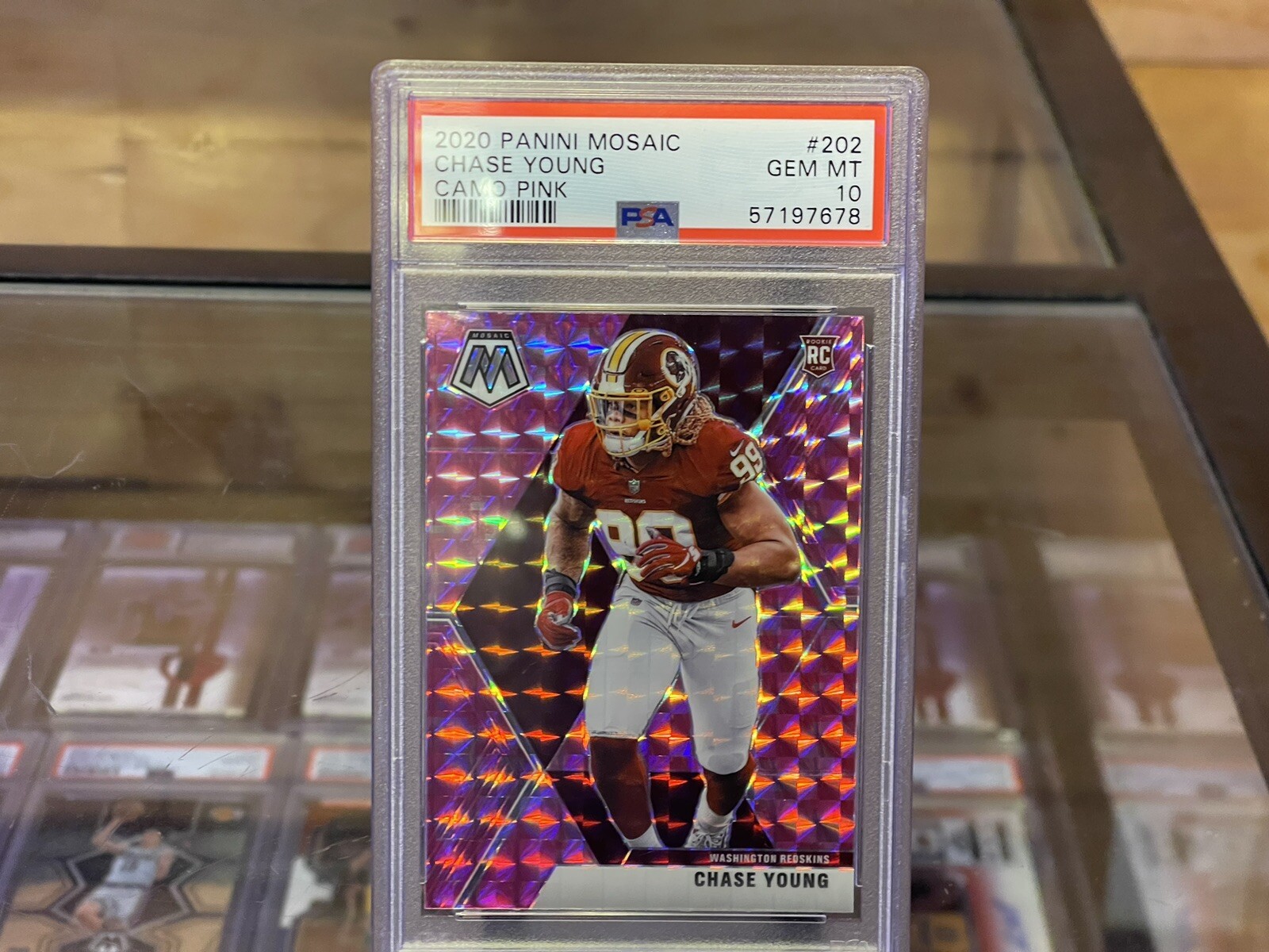 CHASE YOUNG 2020 PANINI MOSAIC CAMO PINK RC 202 PSA 10 49ers