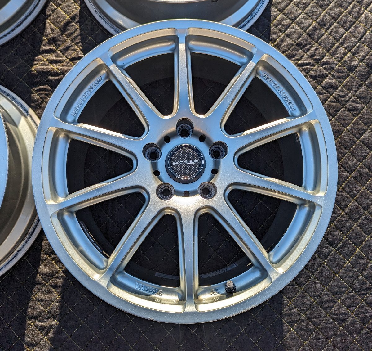 Y197[送料無料]PRODRIVE GC-010E サイズ18X7.5J Y197[送料無料]PRODRIVE GC-010E サイズ18X7.5J - メルカリ