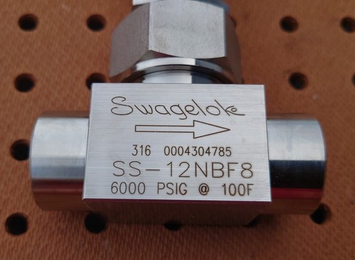SWAGELOL SS-12NBF8 VALVE 1/2" 316 6000 PSIG S04829534B - Picture 4 of 5