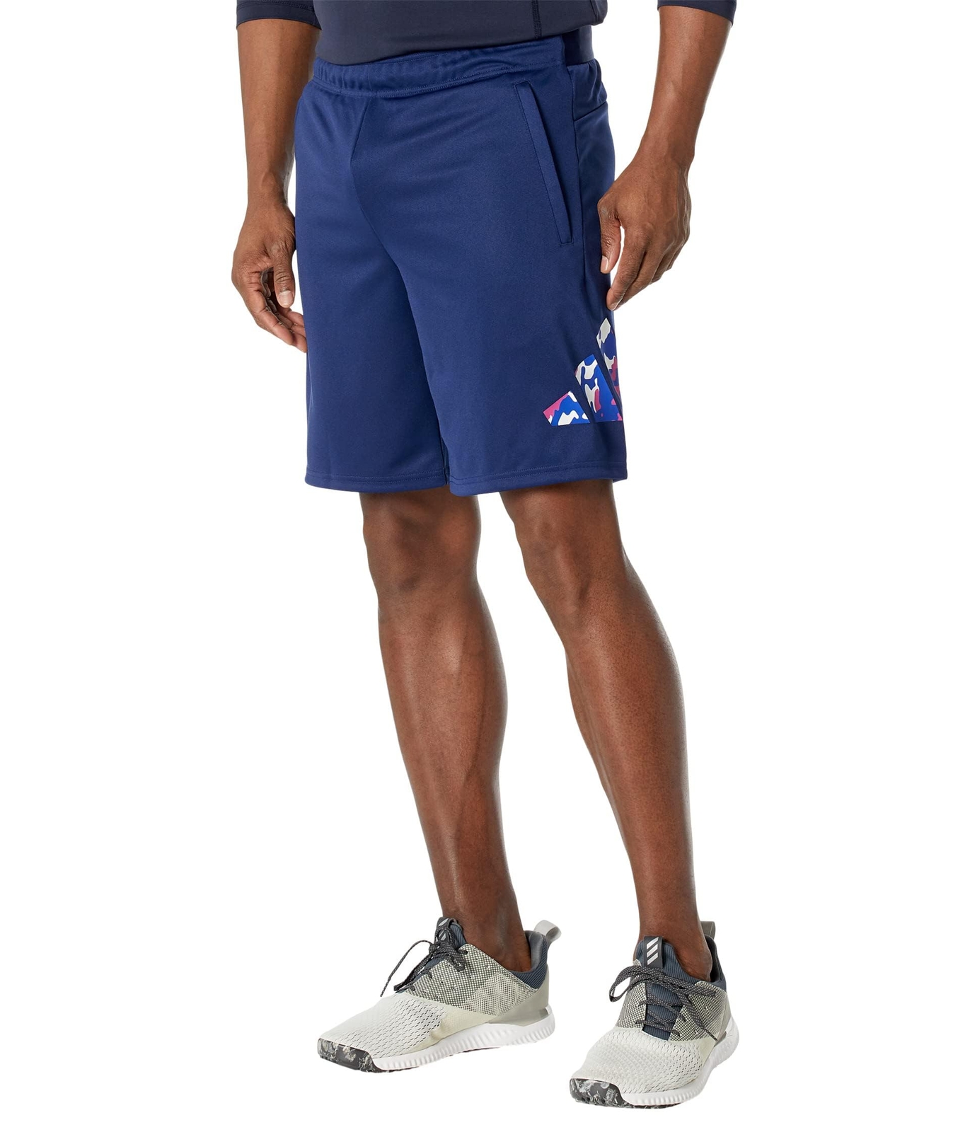 сезонные тренировочные шорты adidas mens Train Essentials Темно-синийбелый Small 7 7590₽