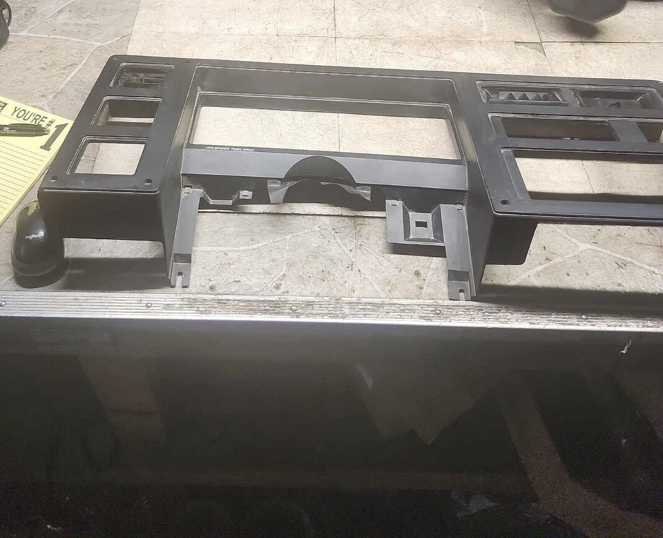 1987-1996 DODGE DAKOTA OEM PAINEL DE INSTRUMENTOS PAINEL VELOCÍMETRO ACABAMENTO MOLDURA ABERTURAS - Imagem 2 de 4