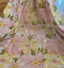 Vintage Cannon Royal Family Full Flat Sheet Pink Yellow Daisy Floral Retro