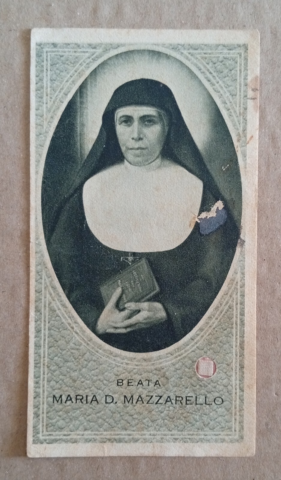 Carta sacra con reliquia B. MARIA DOMINICA MAZZARELLO