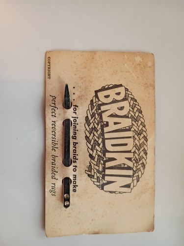 Braidkin Lacing Needle For Creating Braided Rugs, Rug Braiding Tool