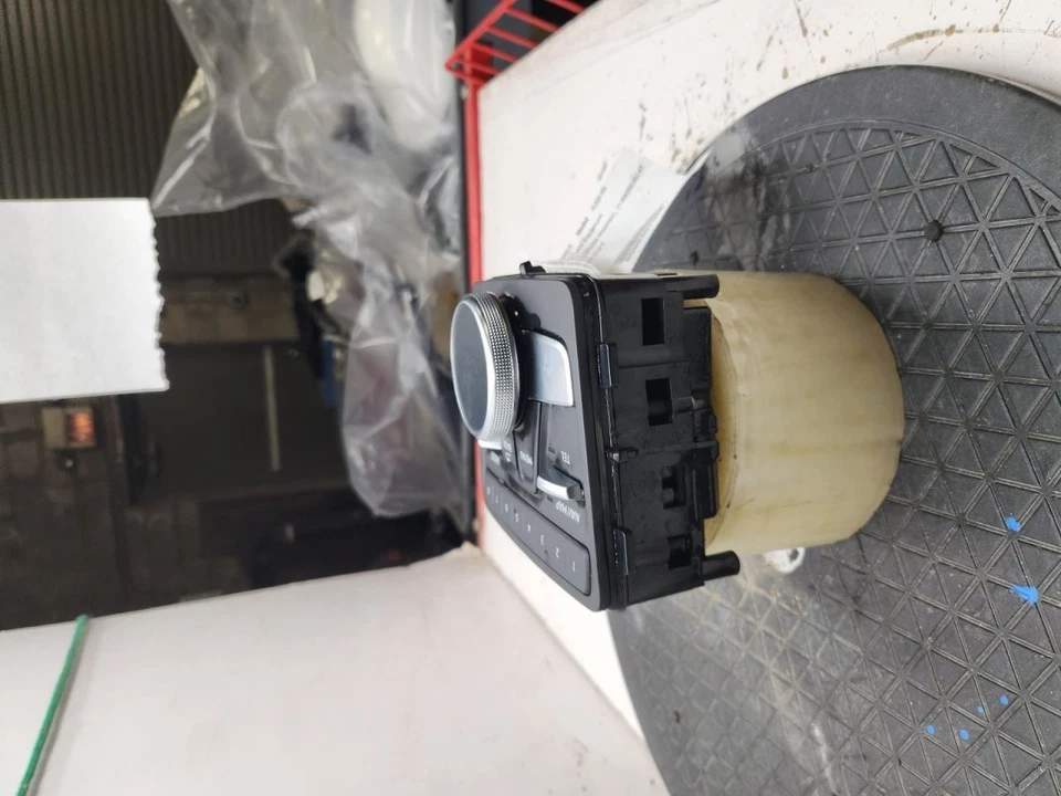 Equipo de audio consola de radio control montada para 17-19 AUDI A4 769581 Foto 4 de 4