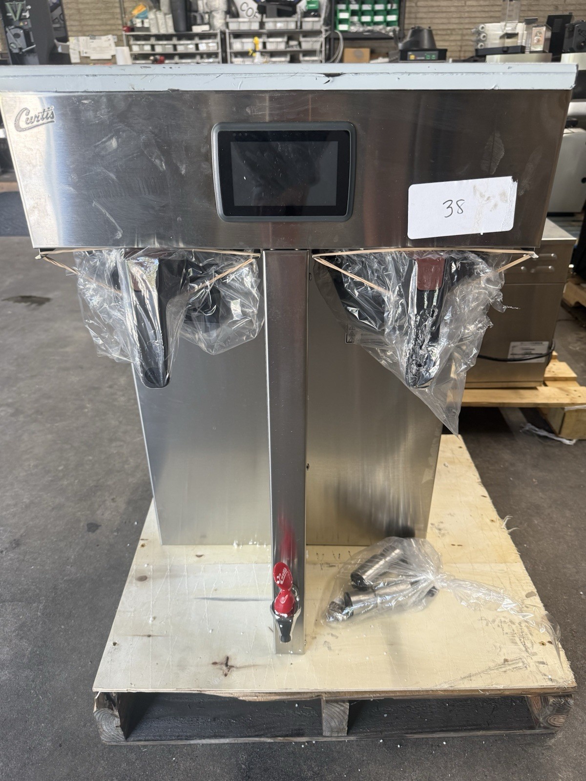 NEW open box Wilbur Curtis 1.5 Gallon G4 Twin Coffee Brewer