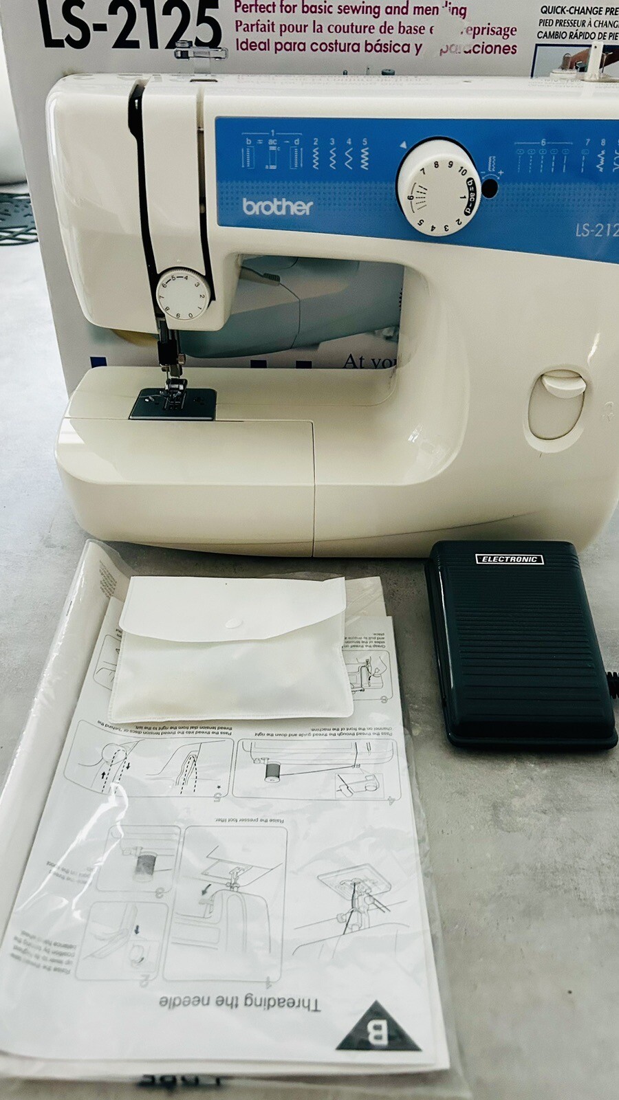 Brother LS 2125 Sewing Machine Pedal Accessory Bag 25 Stitch Functions