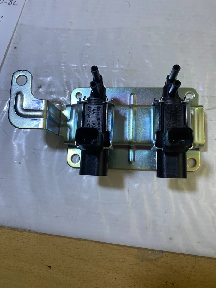 Collettore Elettronico Elettrovalvola Facile Installazione Ricambi Auto BS7E-9J559-AA - Immagine 3 di 4