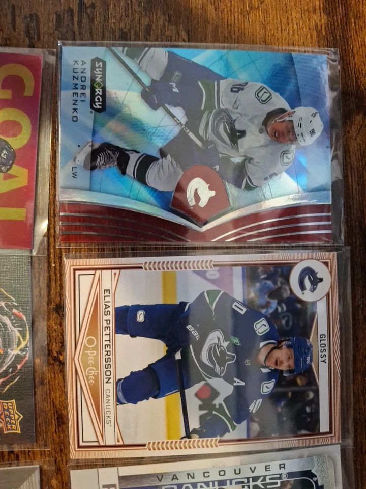 Vancouver Canucks Lot Of 8 Cards As Pictured **Combine Ship ** - Image 4 of 4