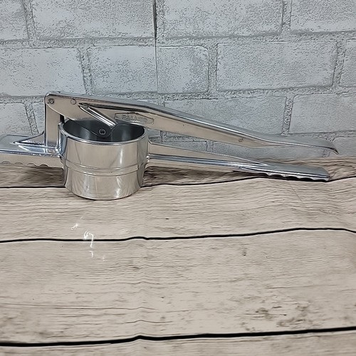 Original VTG Palmer Spatzle Maker Aluminum Press Potato Ricer Germany 15" EUC