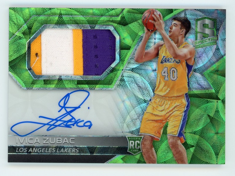 2016-17 PANINI SPECTRA #117 IVICA ZUBAC /25 RC AUTO GREEN PRIZM RPA PATCH LAKERS