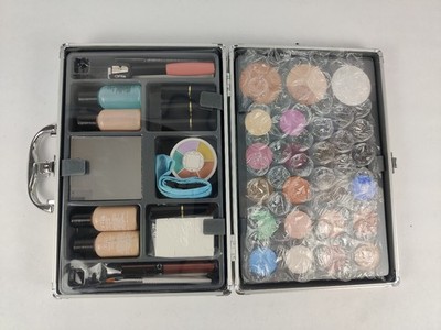 OFRA PRO Professional Makeup Kit Set Cosmetologists Portfolio Small Light/Medium