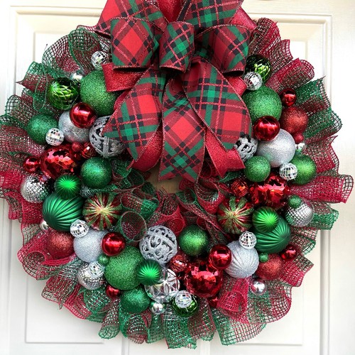 Christmas Wreath Front Door Holiday Ornament Decoration Seasonal Wreath #1247 - Picture 2 of 7