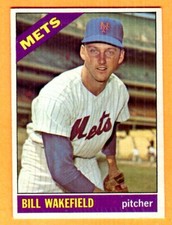 NICE CENTERING! 1966 TOPPS BILL WAKEFIELD #443 EXMT
