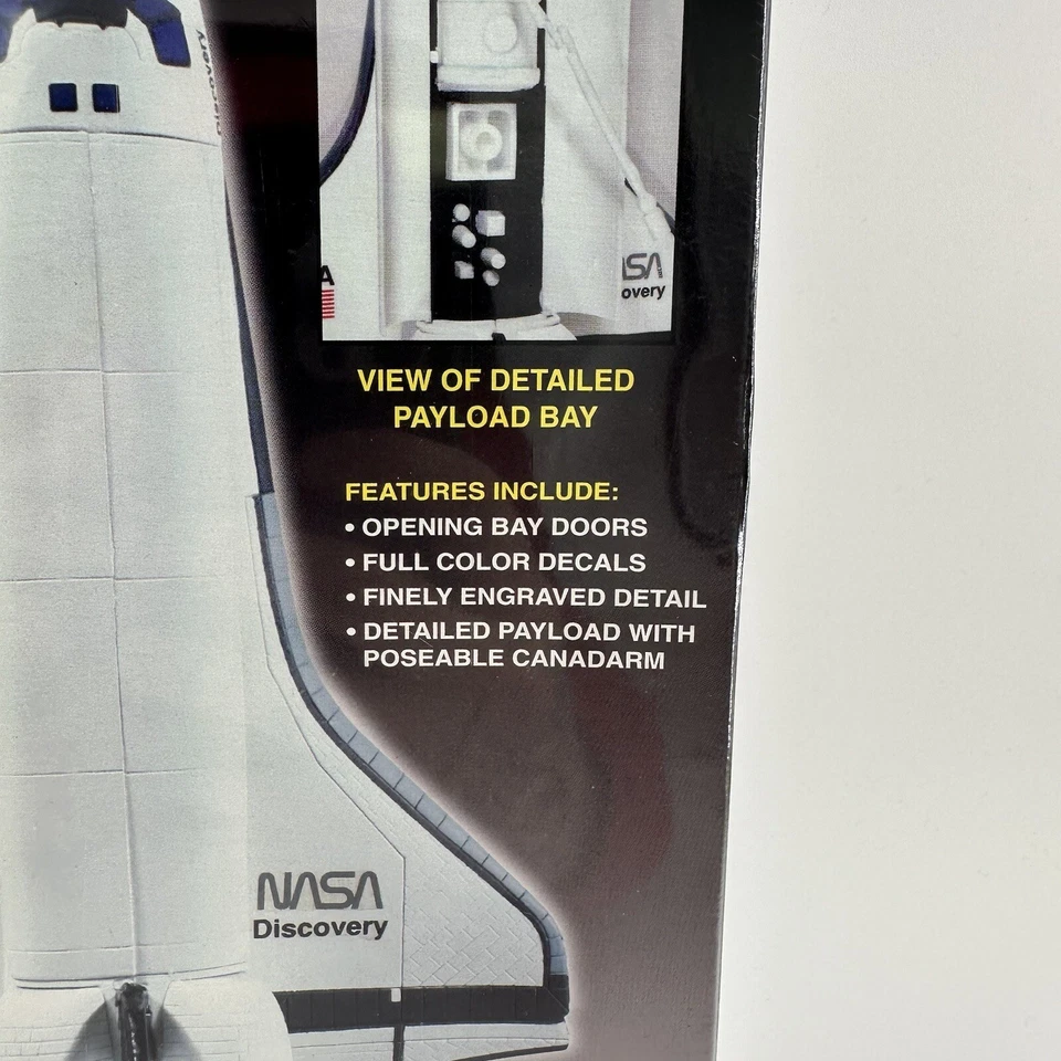 Lindberg NASA Space Shuttle Discovery Model Kit 1/200 Scale Sealed 2007 - Image 3 of 4