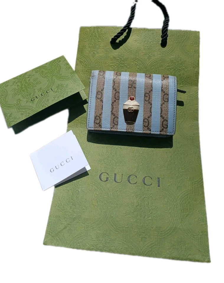 Gucci GG Supreme Ice Cream wallet with Coin Pocket Super Rare Gift 🎁 Ready £489 - Image 3 of 4