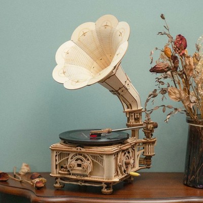 Hand Crank Classic Gramophone Model 3D Wooden Puzzle DIY Building Toy